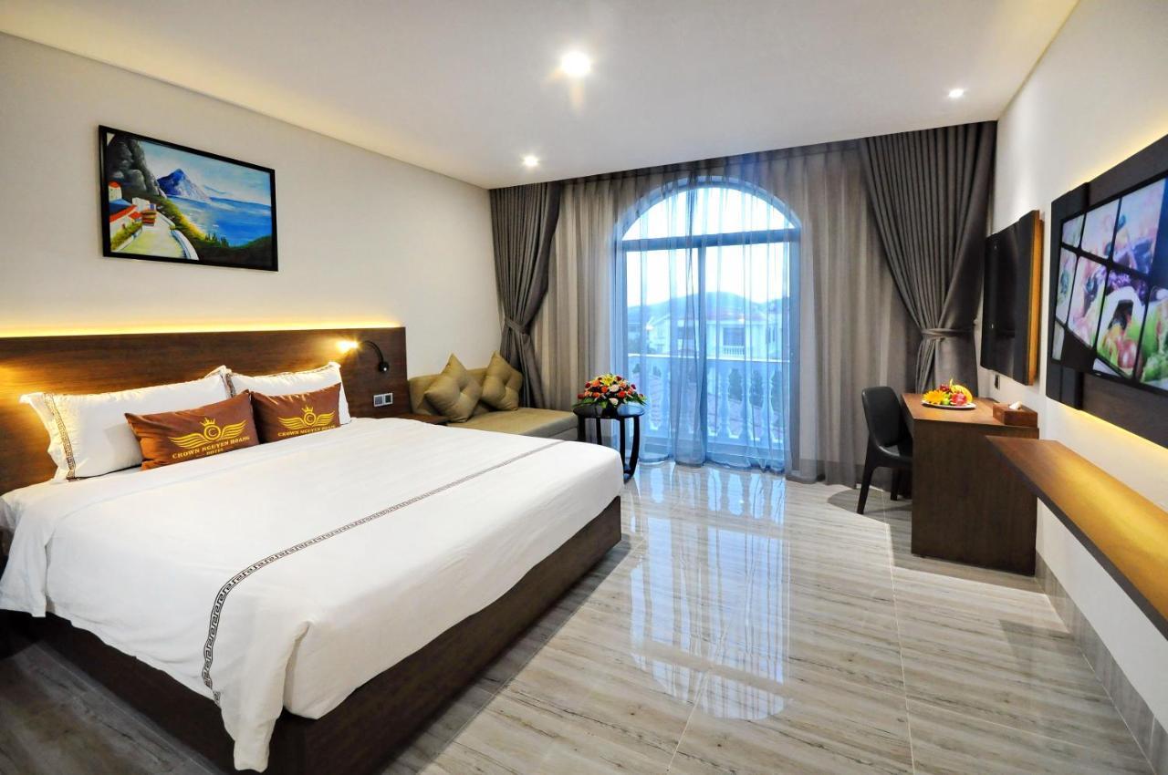 Crown Nguyen Hoang Hotel Nha Trang Exterior foto
