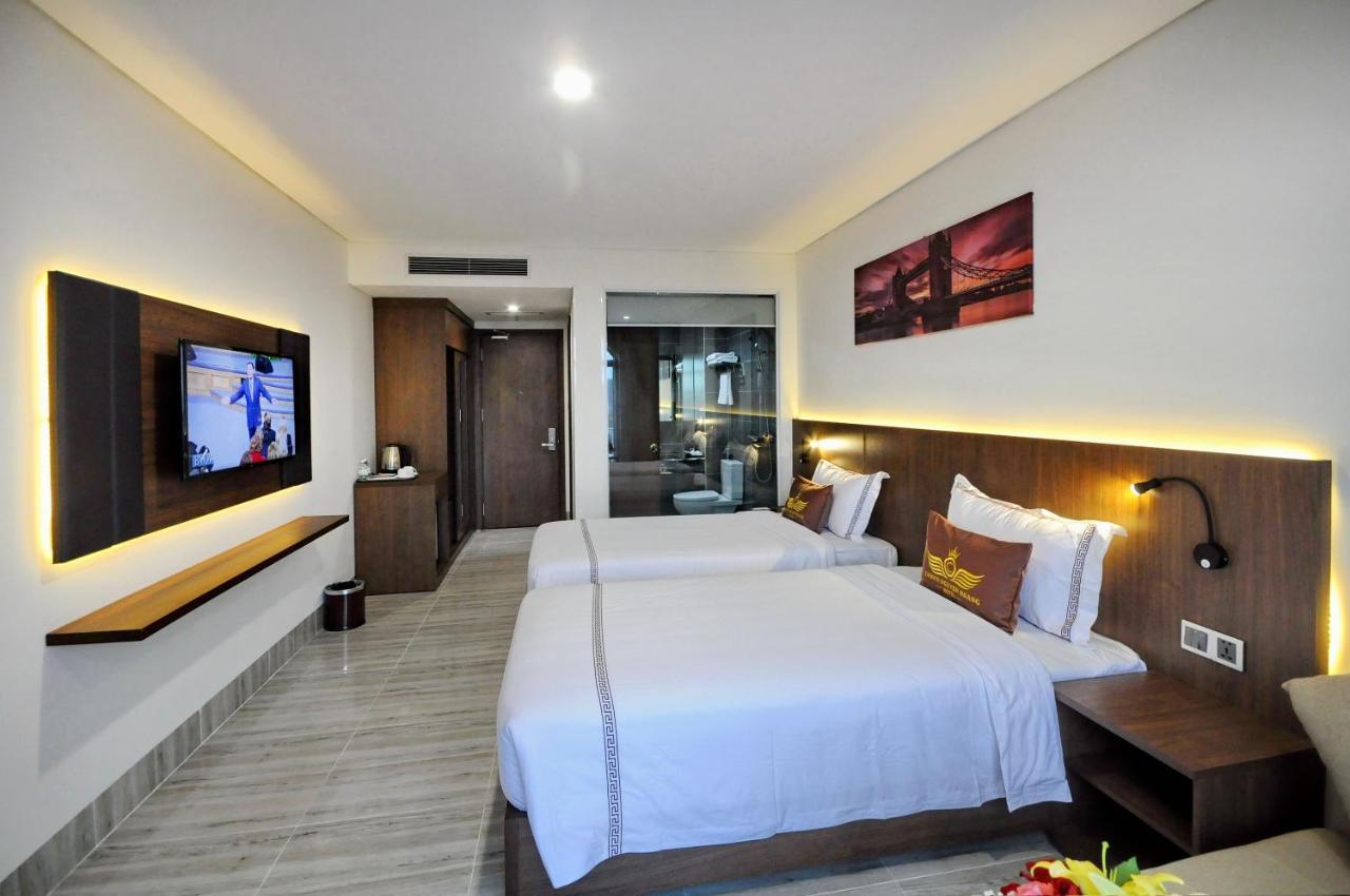 Crown Nguyen Hoang Hotel Nha Trang Exterior foto