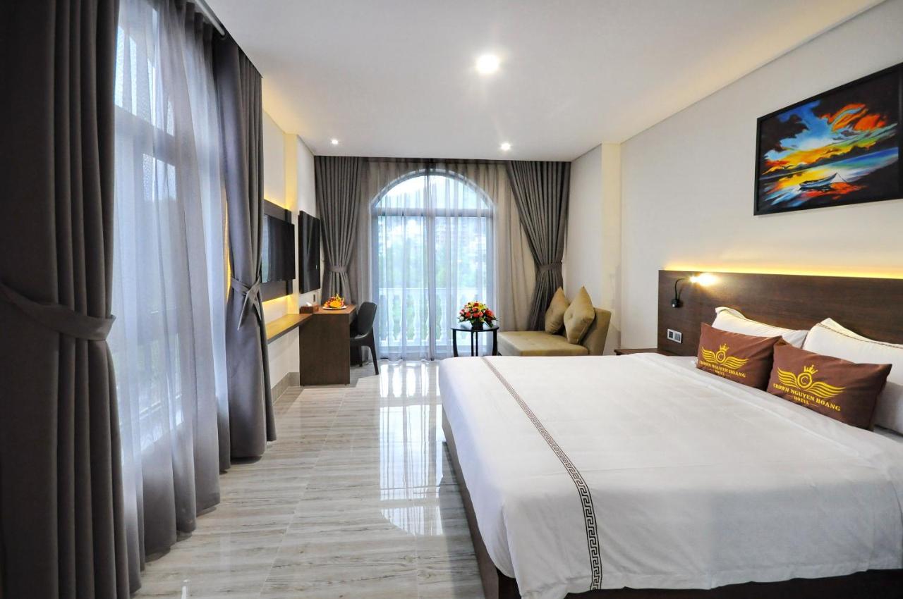 Crown Nguyen Hoang Hotel Nha Trang Exterior foto