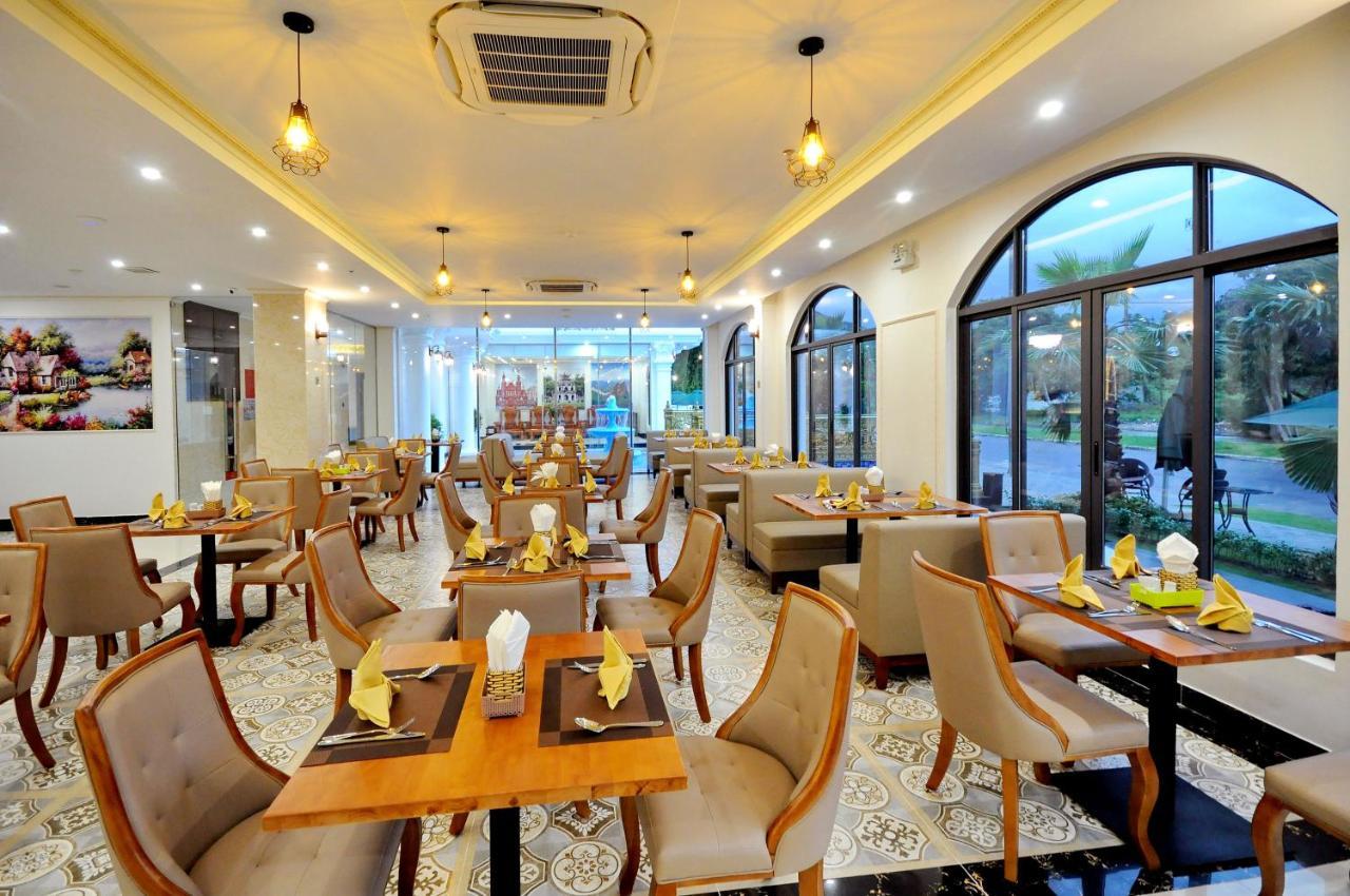 Crown Nguyen Hoang Hotel Nha Trang Exterior foto